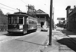 CSL 840 on Ravenswood Avenue at Rose Hill Cemetery on the Lincoln route circa 1947. (photo credit: thetrolleydodger.com)